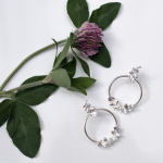 Garland Oak Leaf Hoop Studs