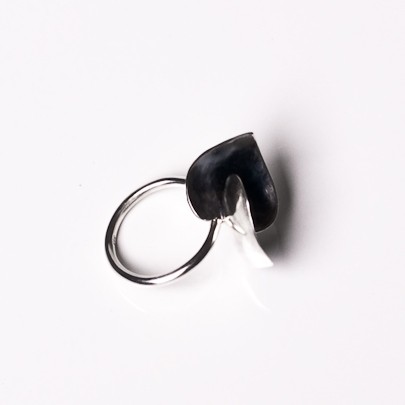 Soul in Link oxidised cocktail ring