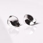 Soul in Link petite stud earrings